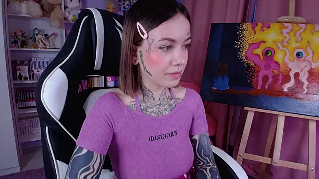 Snapshot of Catharsisi chatting on 02.15.25 Catharsisi online show from 02.15.25