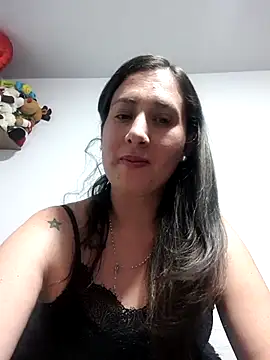 Snapshot of CHARLOTTE_1711 chatting on 09.28.25 CHARLOTTE 1711 online show from 09.28.25