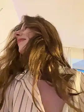 Mary Leaf online show from 01.23.25