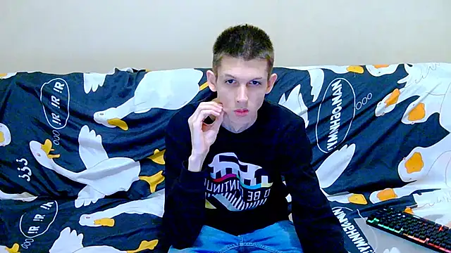 Lester Broo online show from 01.15.26