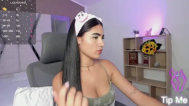 BellaaStorm online show from 09.22.25