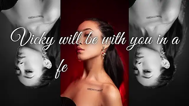 Snapshot of victoria_ricci_a chatting on 10.29.25 victoria ricci a online show from 10.29.25