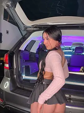 Snapshot of ahri_moon1 chatting on 09.28.25 ahri moon1 online show from 09.28.25