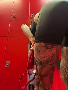 Black sweet Rose online show from 02.05.25