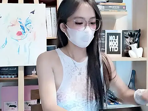 Lush-Office online show from 10.03.25