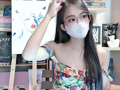 Lush-Office online show from 10.05.25