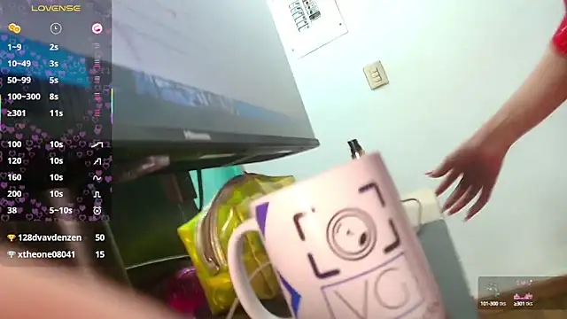 hot-littlechill online show from 02.13.25