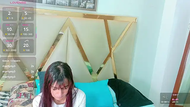 hot-littlechill online show from 10.16.25