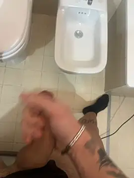 Snapshot of Vincenzosjabcbj chatting on 01.11.25 Vincenzosjabcbj online show from 01.11.25