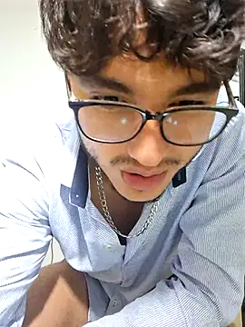 ZaneeCross online show from 03.16.25