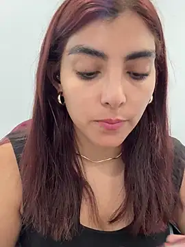 Snapshot of MartinaSooler chatting on 01.21.25 MartinaSooler online show from 01.21.25