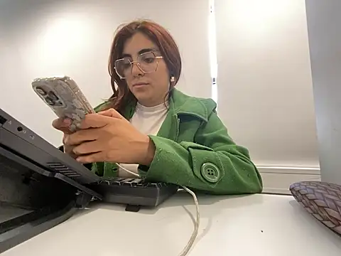 Snapshot of MartinaSooler chatting on 02.03.25 MartinaSooler online show from 02.03.25