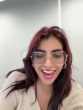 Snapshot of MartinaSooler chatting on 02.19.25 MartinaSooler online show from 02.19.25
