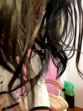 Snapshot of MartinaSooler chatting on 09.10.25 MartinaSooler online show from 09.10.25