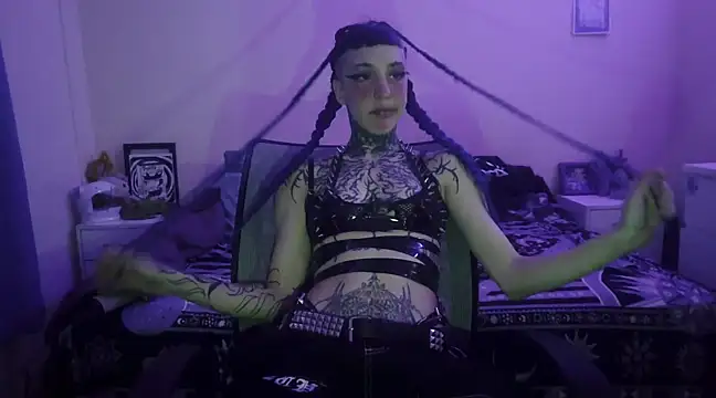 bad doll bb online show from 02.18.25