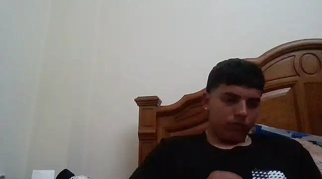 Snapshot of maiksant chatting on 03.20.25 maiksant online show from 03.20.25