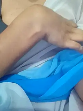 Snapshot of nikkibenza chatting on 09.30.25 nikkibenza online show from 09.30.25