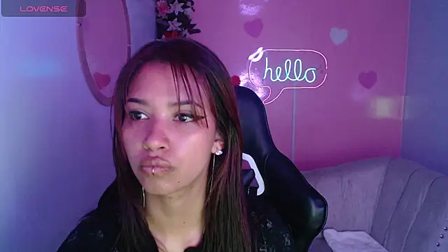 nilia ch online show from 01.24.25