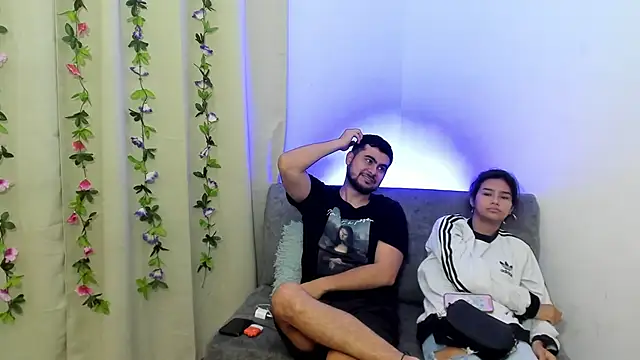 Snapshot of blueroom_party chatting on 02.01.25 blueroom party online show from 02.01.25