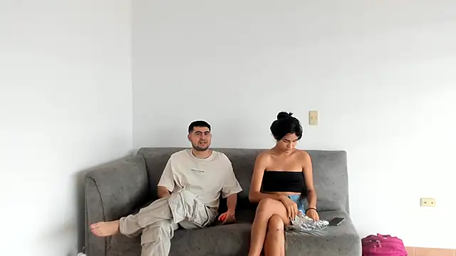 Snapshot of blueroom_party chatting on 03.19.25 blueroom party online show from 03.19.25