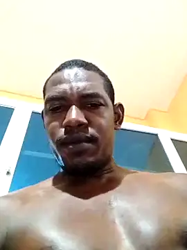 Snapshot of Elnegro28 chatting on 03.16.25 Elnegro28 online show from 03.16.25