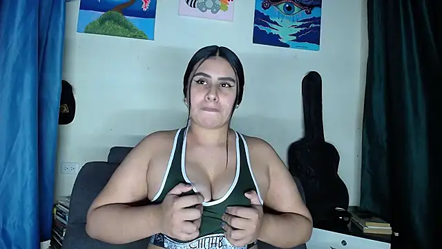 Snapshot of Antonellaa_111 chatting on 03.16.25 Antonellaa 111 online show from 03.16.25