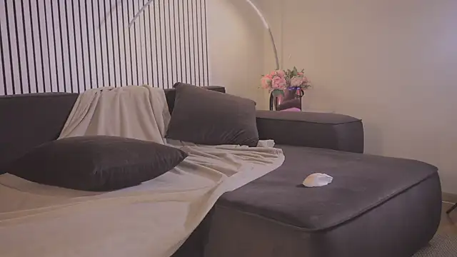 Bella Alita online show from 04.04.26