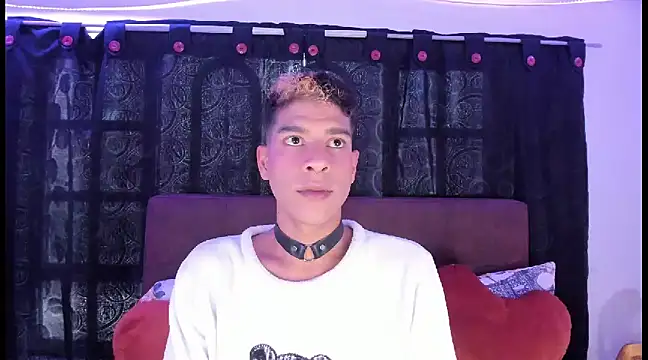 Snapshot of Ethan_Boyy chatting on 01.23.25 Ethan Boyy online show from 01.23.25