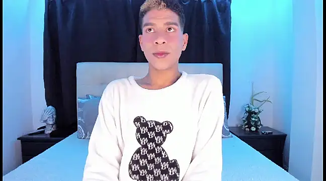 Snapshot of Ethan_Boyy chatting on 01.25.25 Ethan Boyy online show from 01.25.25