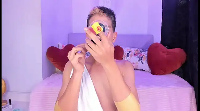 Snapshot of Ethan_Boyy chatting on 02.08.25 Ethan Boyy online show from 02.08.25