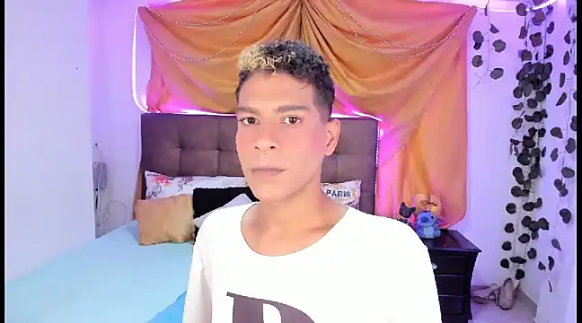 Snapshot of Ethan_Boyy chatting on 03.03.25 Ethan Boyy online show from 03.03.25