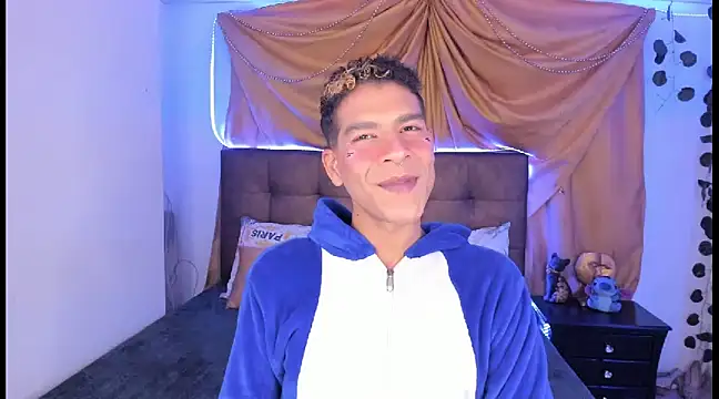 Snapshot of Ethan_Boyy chatting on 03.09.25 Ethan Boyy online show from 03.09.25