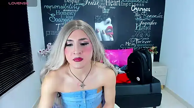 Georgina Giio online show from 01.28.25