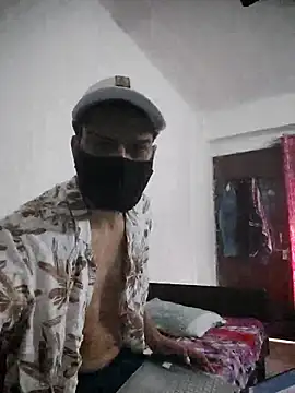 Snapshot of NikaYeptho chatting on 11.21.25 NikaYeptho online show from 11.21.25