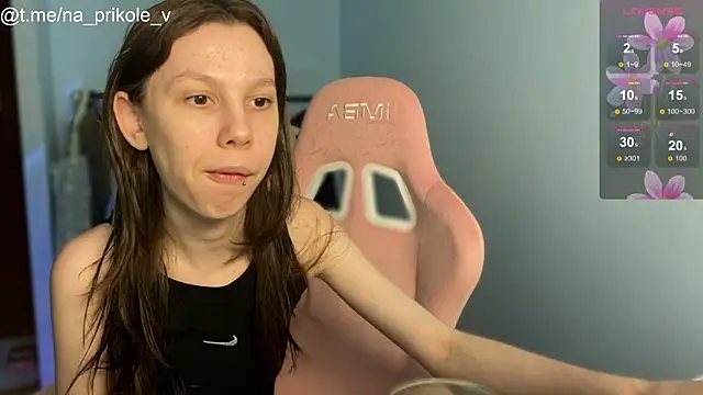 Snapshot of na_prikole_ chatting on 10.05.25 na prikole  online show from 10.05.25