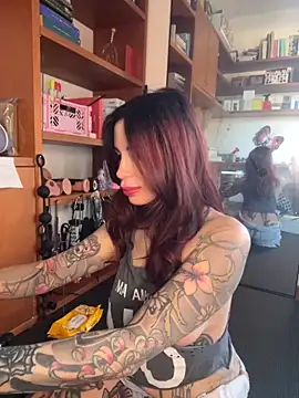 Dancing wmyselF  online show from 10.07.25