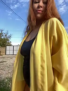 Snapshot of Kelley_Allie chatting on 10.24.25 Kelley Allie online show from 10.24.25