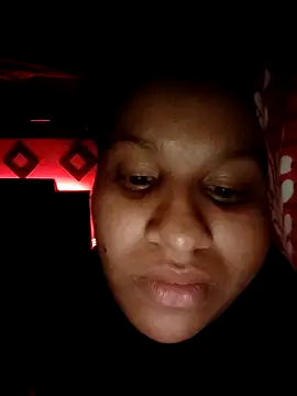 Snapshot of Mumbaigirl17 chatting on 10.29.25 Mumbaigirl17 online show from 10.29.25