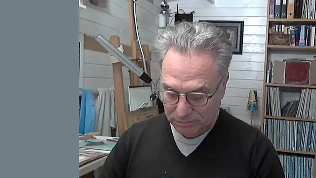 Snapshot of Eynoos_ chatting on 01.18.25 Eynoos online show from 01.18.25