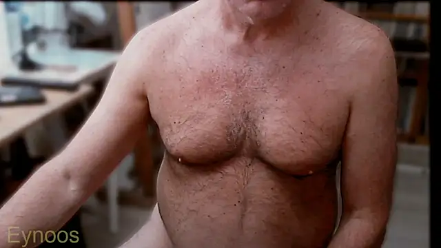 Snapshot of Eynoos_ chatting on 09.15.25 Eynoos online show from 09.15.25