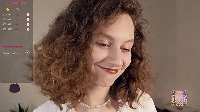 Snapshot of Leya_Curly chatting on 09.22.25 Leya Curly online show from 09.22.25