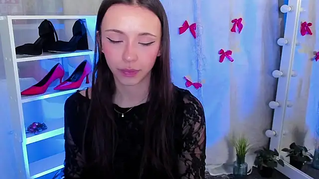 Sahara Shields online show from 01.23.25
