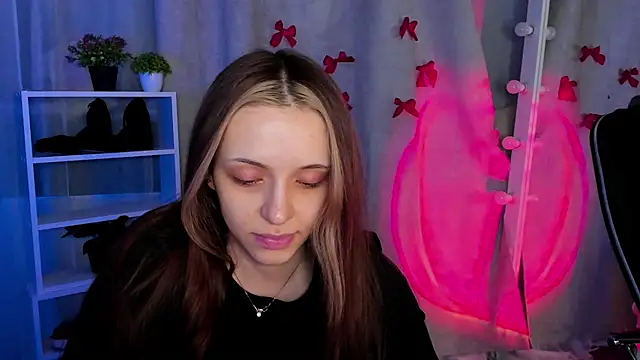 Sahara Shields online show from 03.07.25