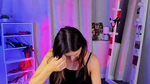 Sahara Shields online show from 09.28.25