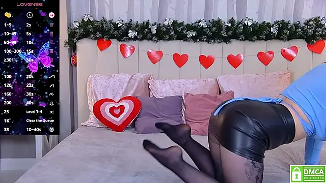 Snapshot of Eva__Summer chatting on 02.12.25 Eva Summer online show from 02.12.25