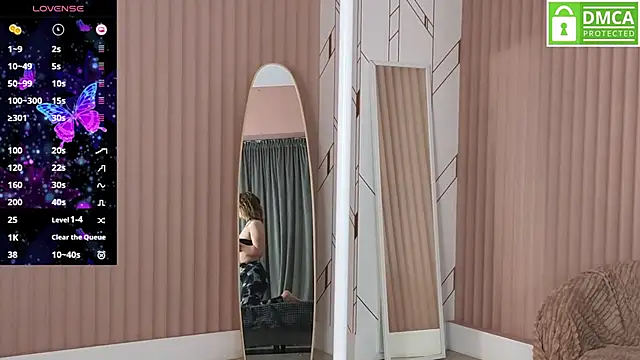 Snapshot of Eva__Summer chatting on 02.24.25 Eva Summer online show from 02.24.25