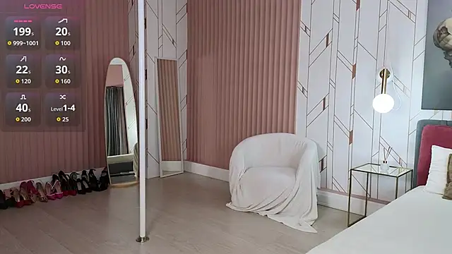 Snapshot of Eva__Summer chatting on 09.09.25 Eva Summer online show from 09.09.25