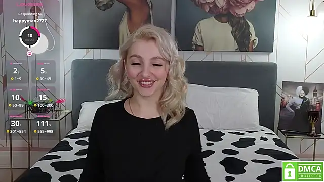 Snapshot of Eva__Summer chatting on 10.25.25 Eva Summer online show from 10.25.25