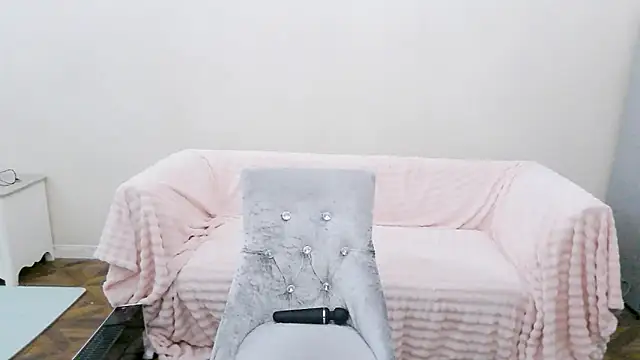 Snapshot of vnhfds chatting on 02.04.25 vnhfds online show from 02.04.25