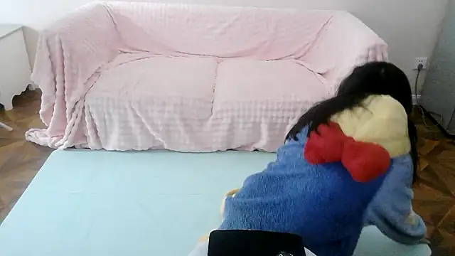 Snapshot of vnhfds chatting on 02.14.25 vnhfds online show from 02.14.25